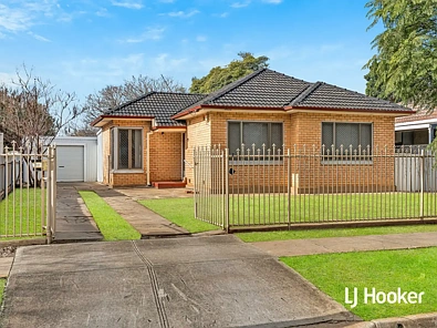 Prospect 2chambre Outstanding Development Opportunity in Prestigious Prospect