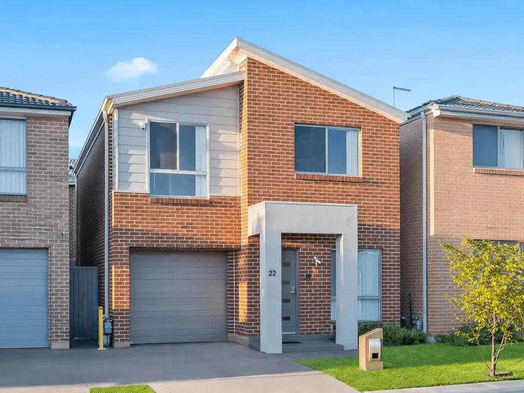 READY TO MOVE IN IMMACULATE FOUR BEDROOM Family Home in Prime Location!