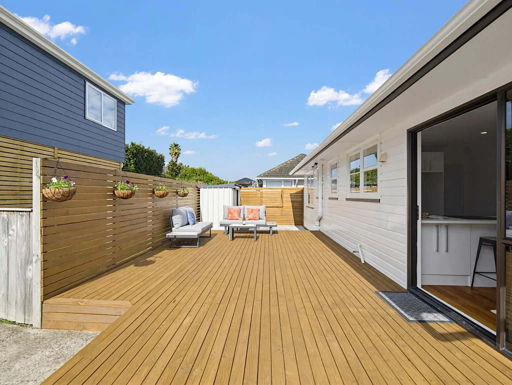 Manurewa 3ห้องนอน 3 Bedroom Freehold Beauty in Quiet Neighborhood!