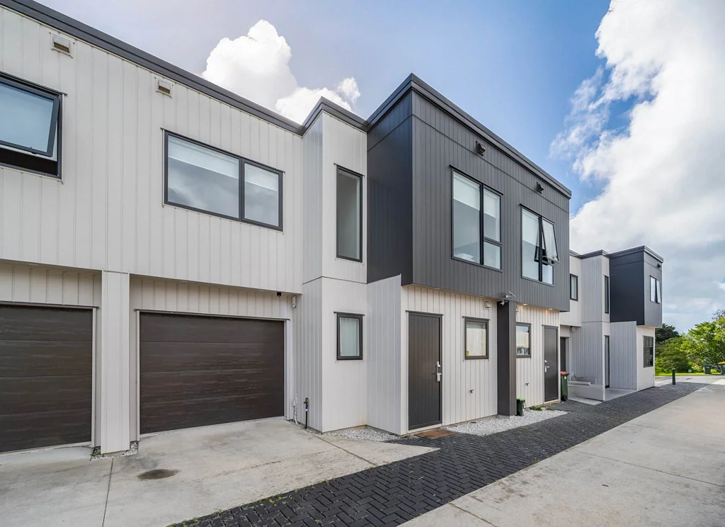 Howick 3chambre Modern Living in Howick