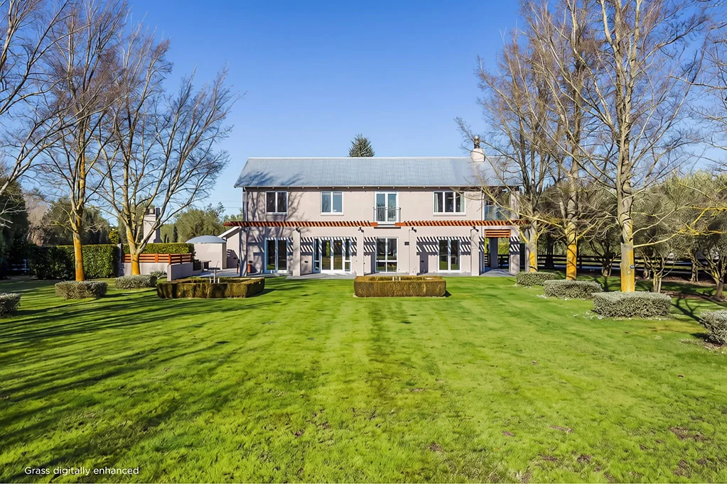 Ohoka  Luxury dual living on 1.55 hectares