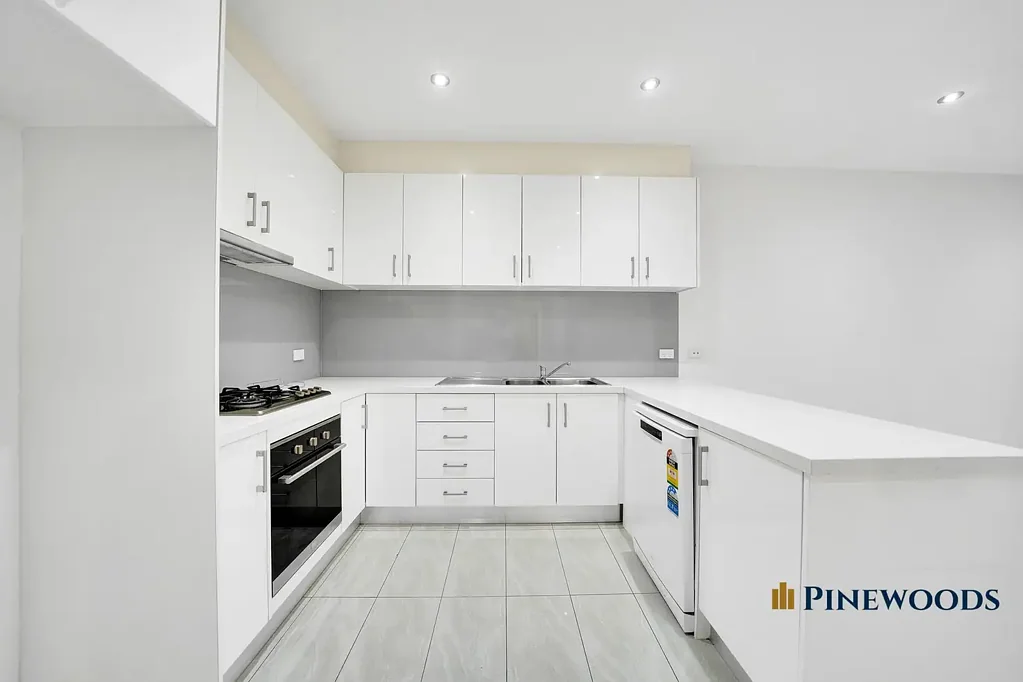 Modern 3-Bedroom Family Home in Prime Epping Location!