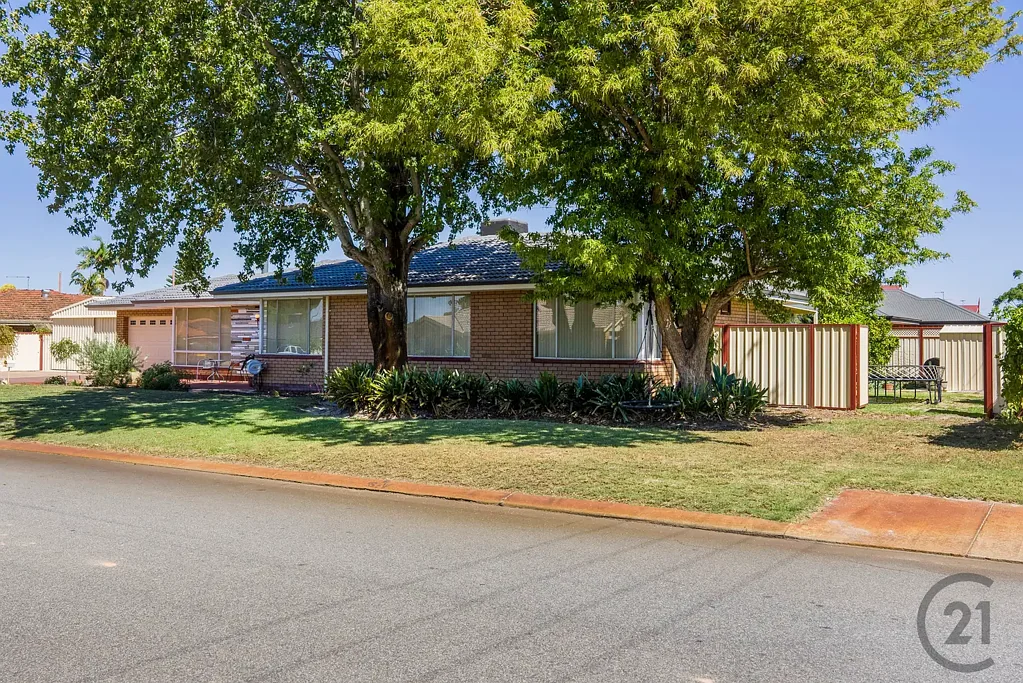 2 Cowen Street, Pinjarra, WA 6208
