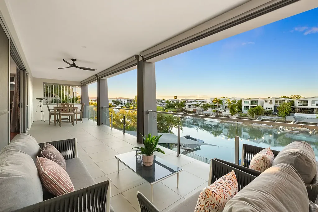 Helensvale 5Phòng ngủ Owner committed elsewhere! PROPERTY MUST SELL!