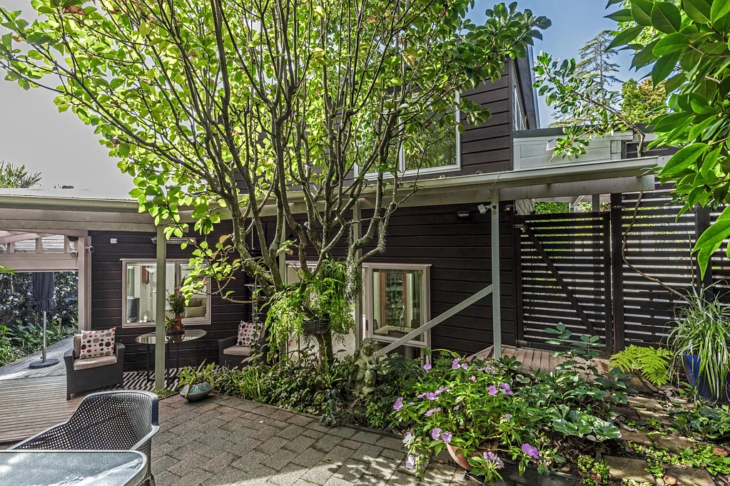 2/12 Wanita Place, Totara Vale, North Shore City, Auckland