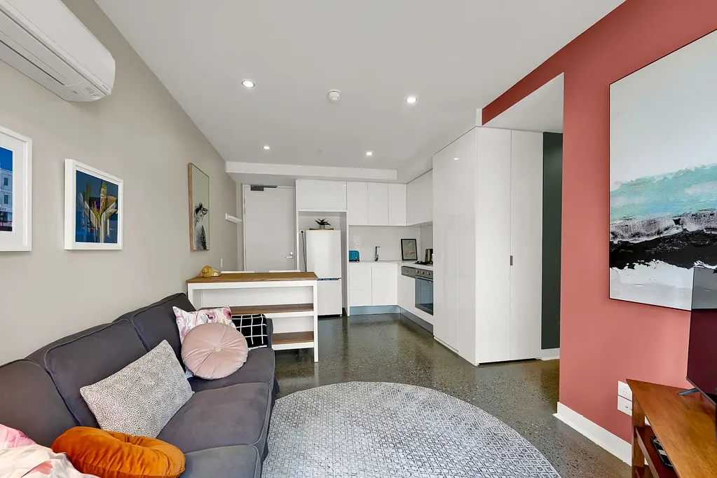Contemporary Prahran Living in a Prime Lifestyle Location