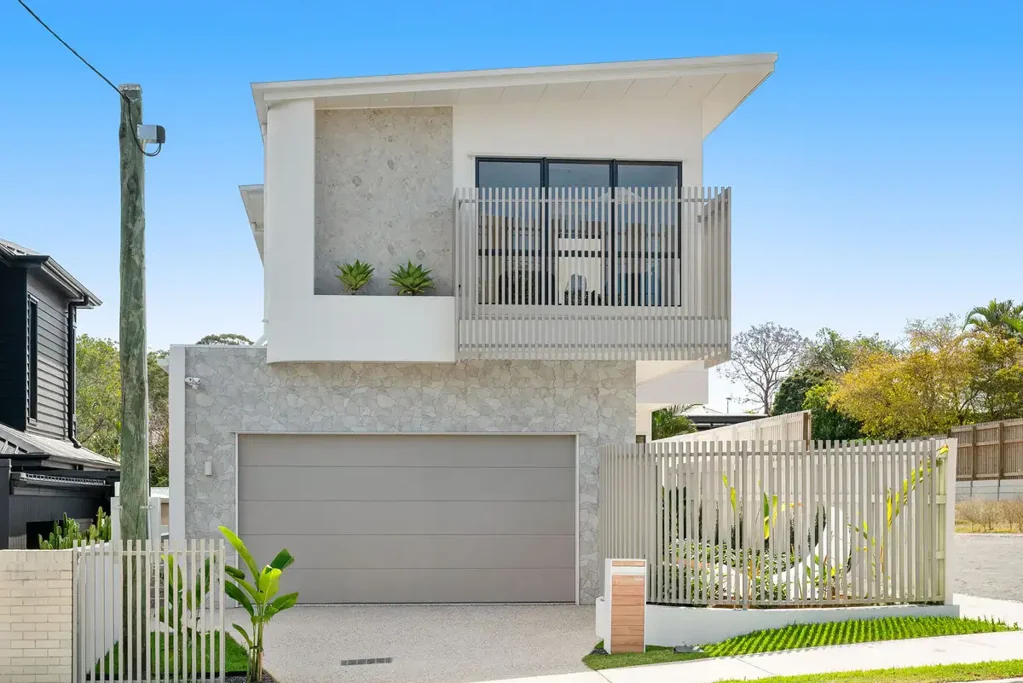 Greenslopes 5Phòng ngủ Stunning Brand New Residence