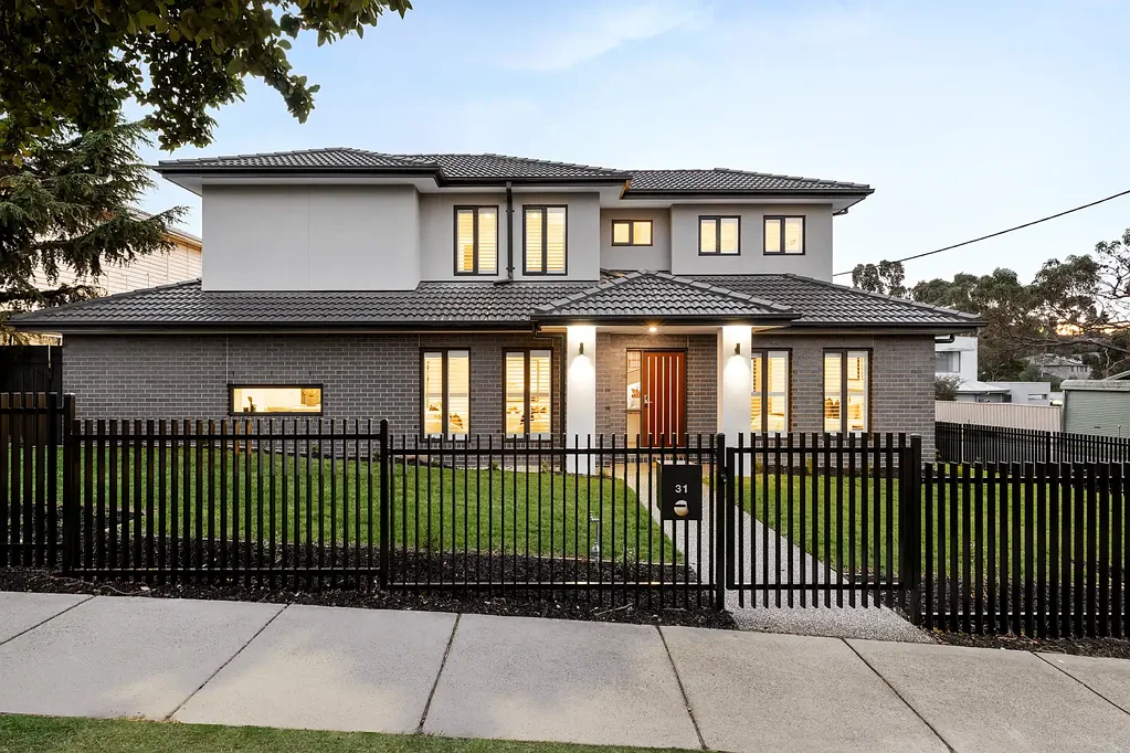 Mount Waverley 4ਬੈੱਡਰੂਮ A Sanctuary of Style with Panoramic Views