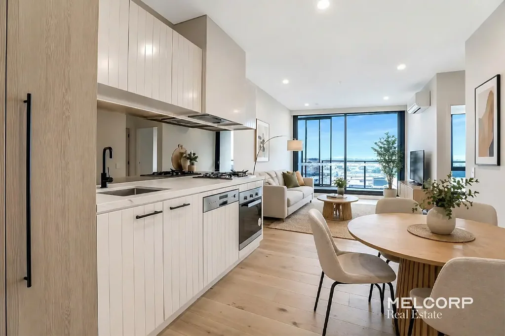 *UNDER OFFER* RESORT-STYLE LIVING AT ITS BEST - UNFURNISHED