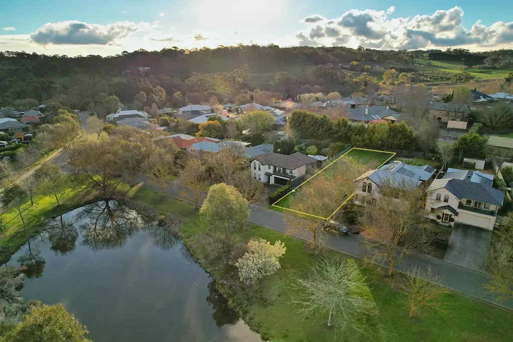 Littlehampton  Premium Parcel of land in the Spring Park Farm Estate