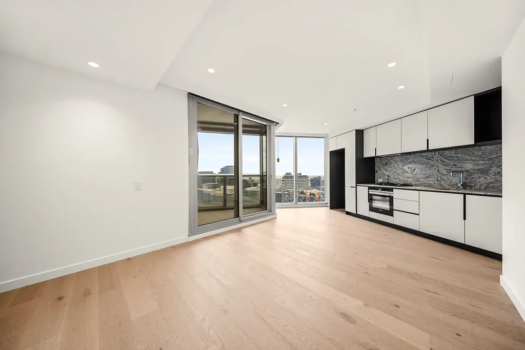 Modern City Living: 2-Bed Apartment with Stunning Views