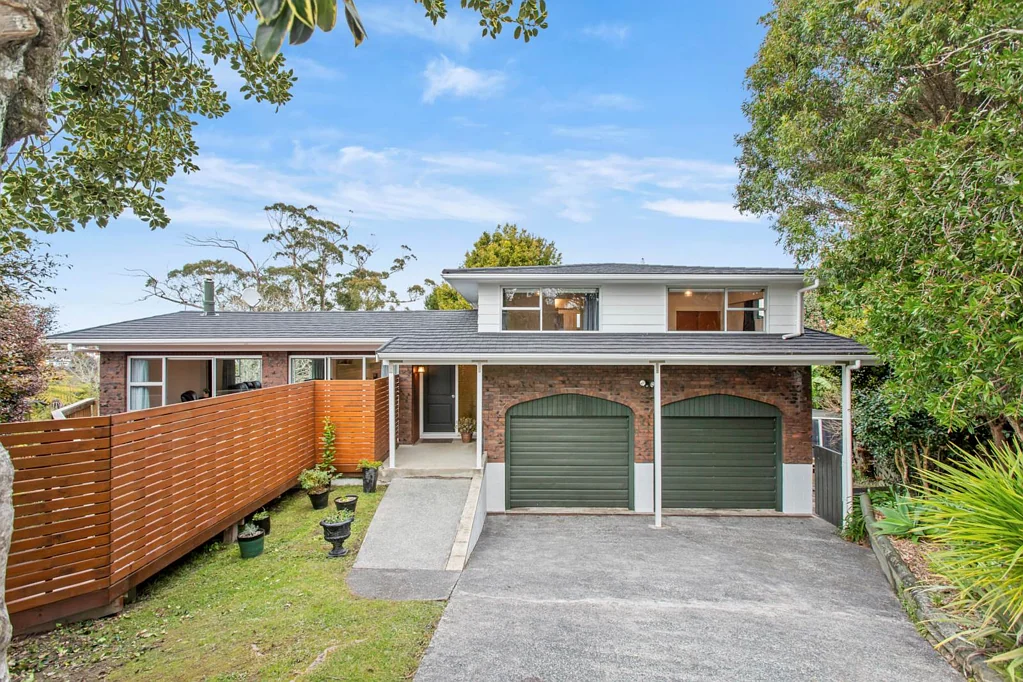 Te Atatu South 5Phòng ngủ Committed Owners – Present Your Offer