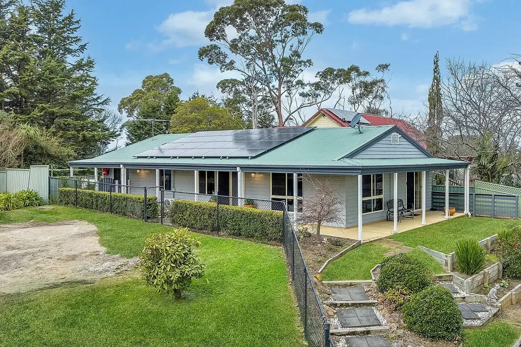 Bullaburra 3 Bedroom Open Home Saturday 11.00 - 11.30