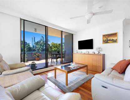 11/5 Admiralty Drive, Surfers Paradise, QLD 4217, 2 Bedrooms, 2 Bathrooms, Apartment