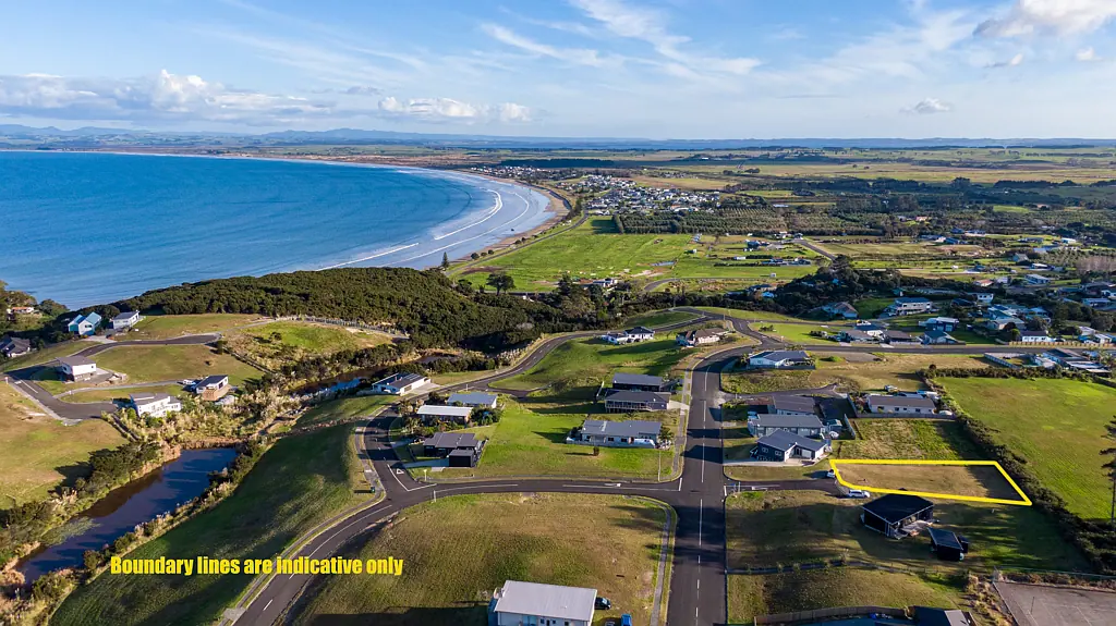 Karikari Peninsula Flat, Prime Elevated Section with Sea Views