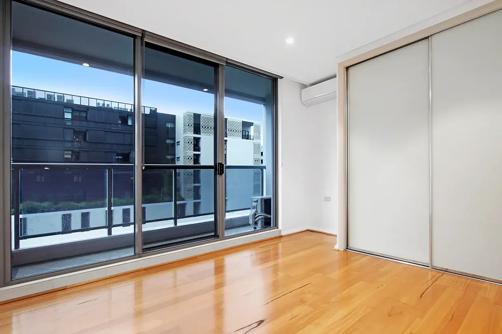 Floorboards & Spacious Two Level Living