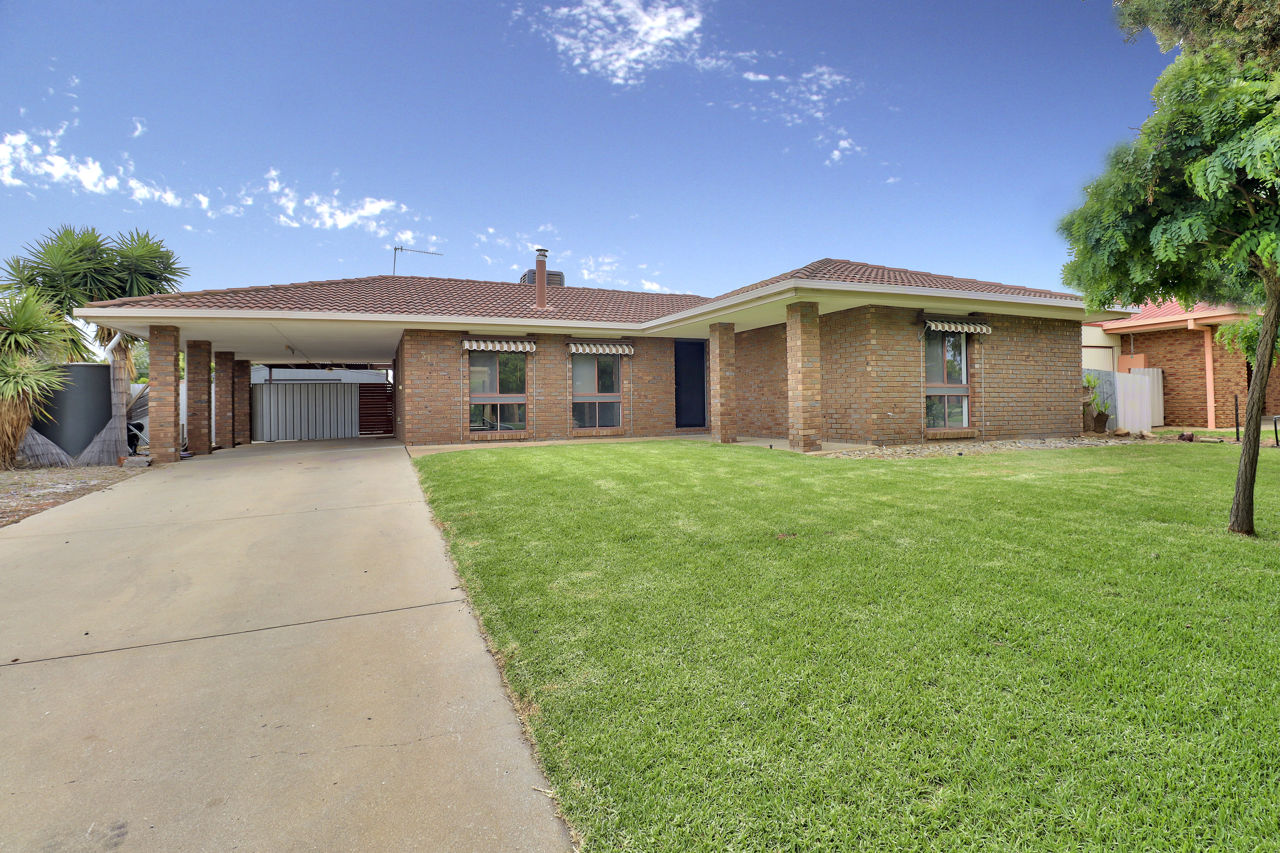 317 JAMESON ST, DENILIQUIN NSW 2710, 0 침실, 0 욕실, House