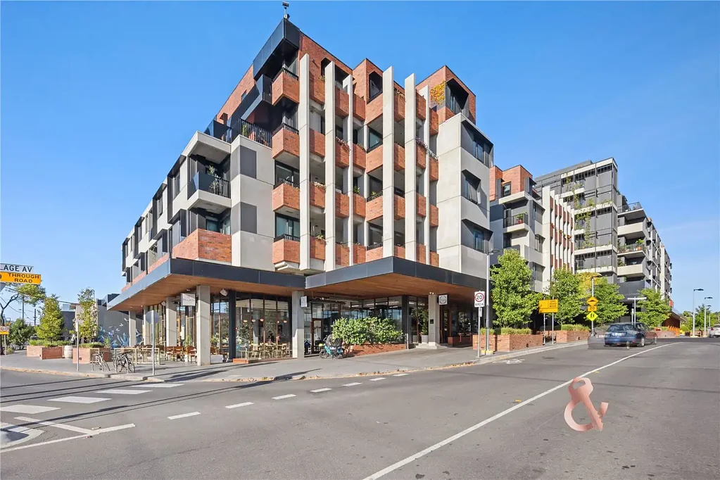 Stylish Inner-City Living in the Heart of East Brunswick Village