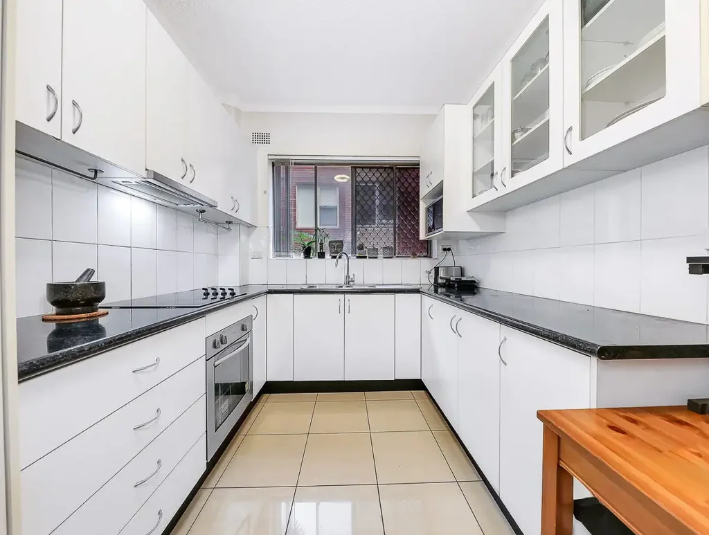 First floor apartment in a convenient location