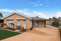 4 HAY PL, Quakers Hill