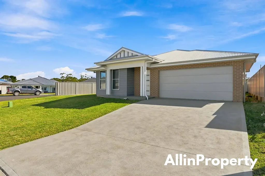 Sussex Inlet 4 Bedroom All In 1 Barnbougle Way, Sussex Inlet