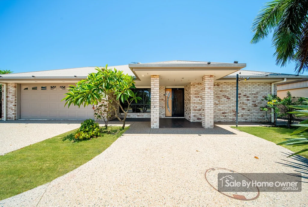 Emerald 4部屋 290 sq M Executive Home in Flood Free Zone