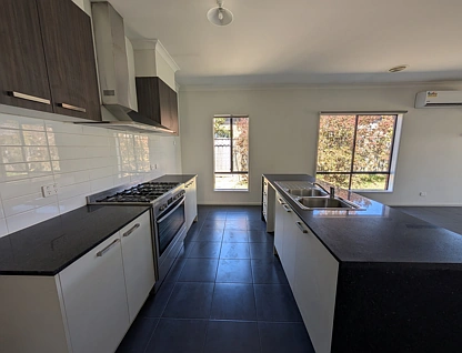 26 Arlington Park Parade, Mickleham, North Melbourne, 4 rūma, 2 rūma horoi, House