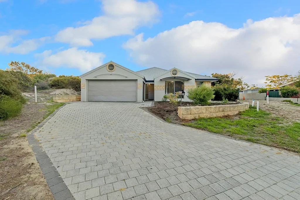Unbeatable Location, Semi Furnished Home at 5 Pirra Court Two Rocks