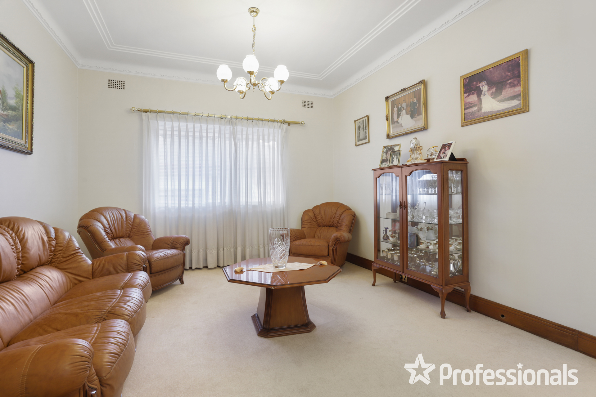 2 SIMMONS RD, KINGSGROVE NSW 2208, 0房, 0浴, House