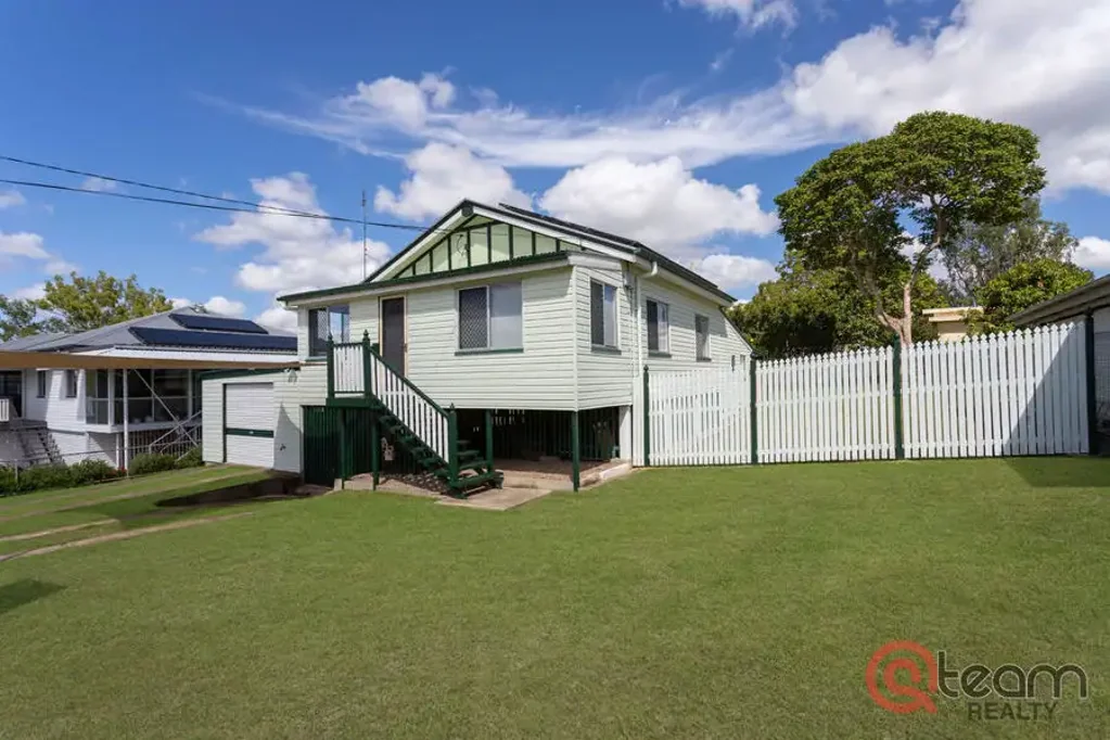 22 Chermside Road, Eastern Heights, QLD 4305
