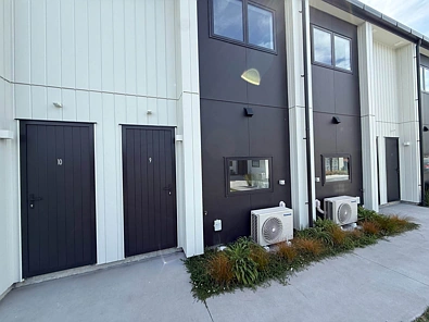 Unit 9 / 26 Landview Road BRAND NEW Town House