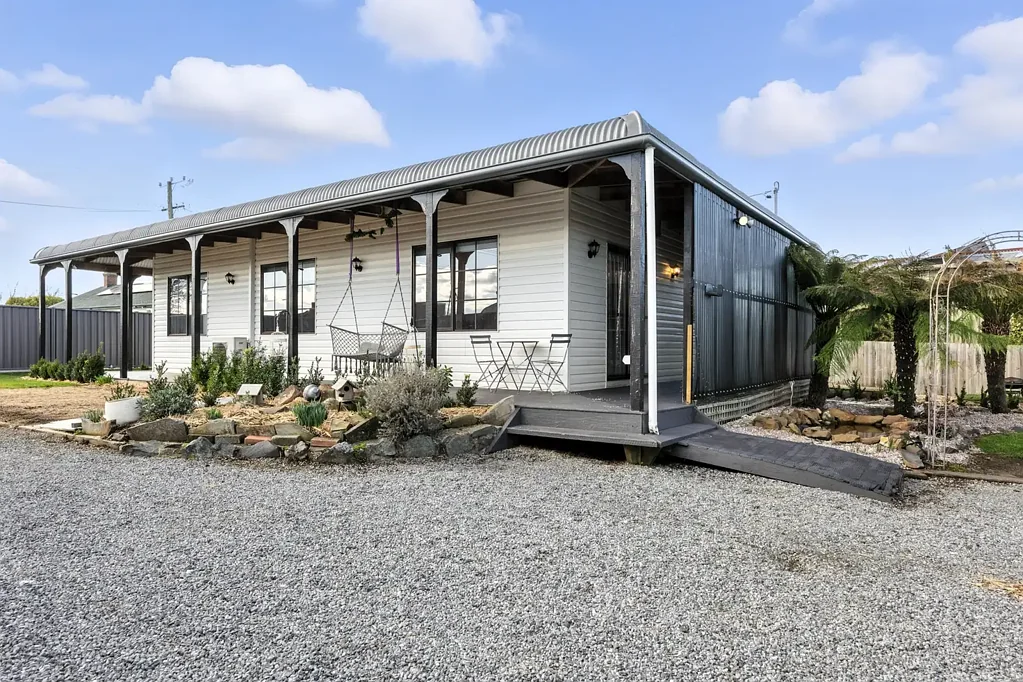 Hagley 4ਬੈੱਡਰੂਮ Country charm with modern comforts – affordable family living in Hagley.