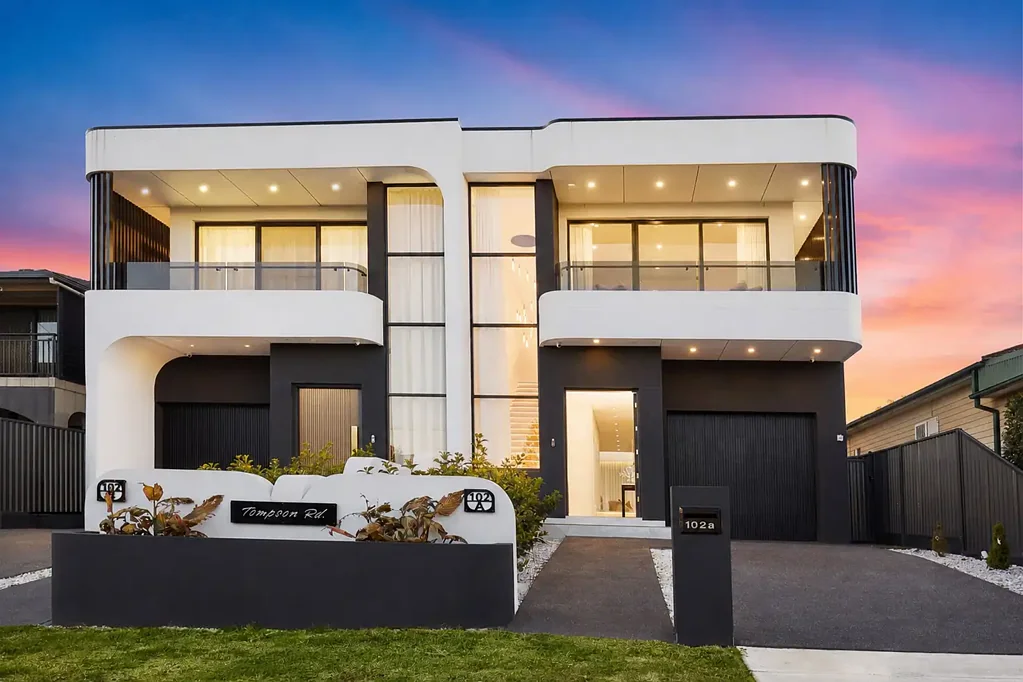Panania 5房 位于 Panania 卓越地段的美丽家庭复式住宅 BEAUTIFUL FAMILY DUPLEX IN OUTSTANDING PANANIA POCKET
