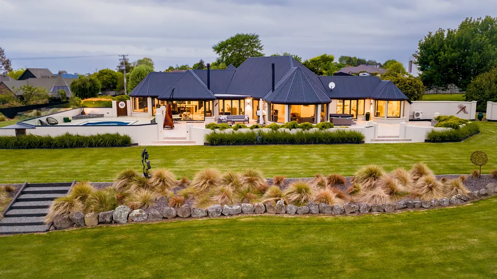 Gleniti 4 Bedroom Country Living ... City Address
