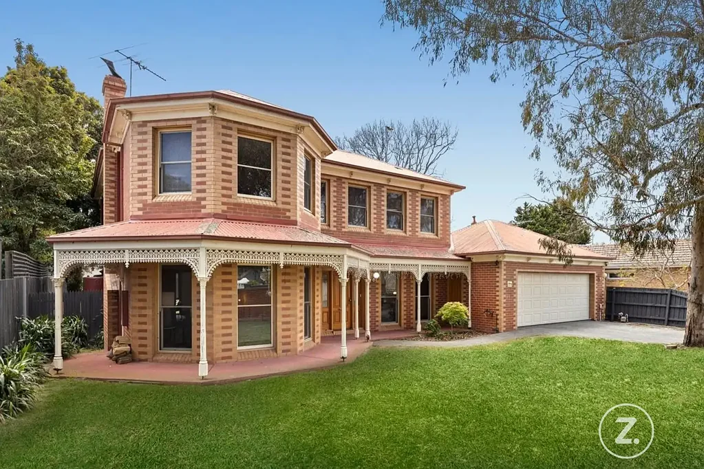 Beaumaris 4 Bedroom Grand Victorian-Inspired Family Living in a Premier Bayside Setting