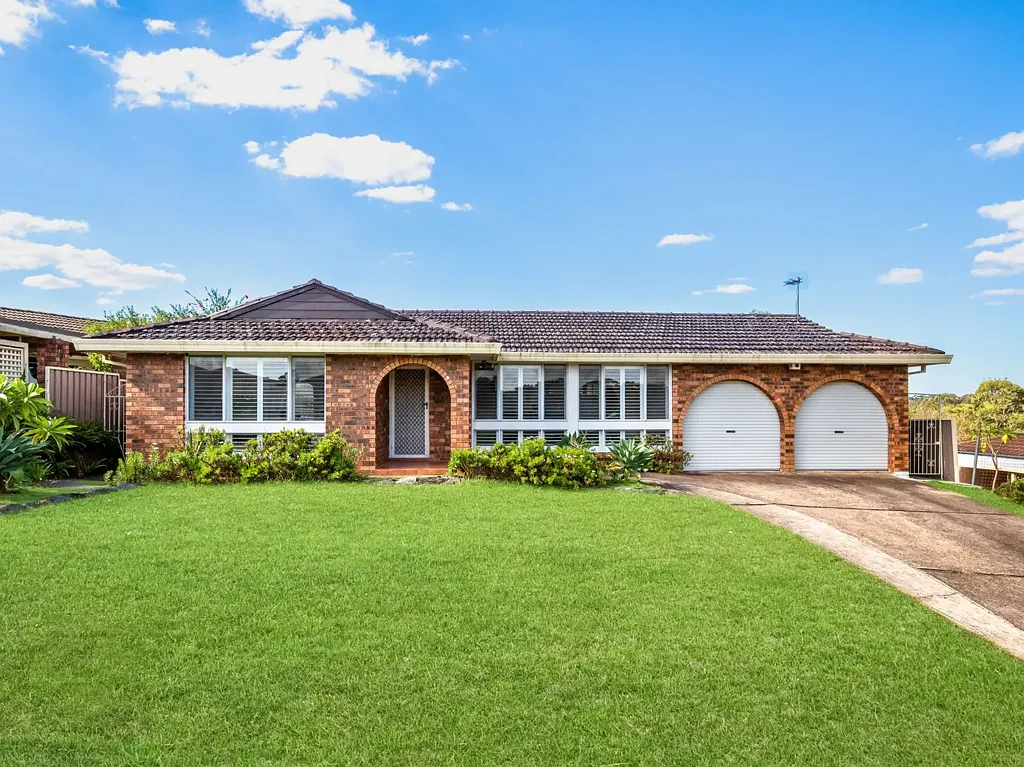 10 Gaspard Place, Ambarvale, NSW 2560