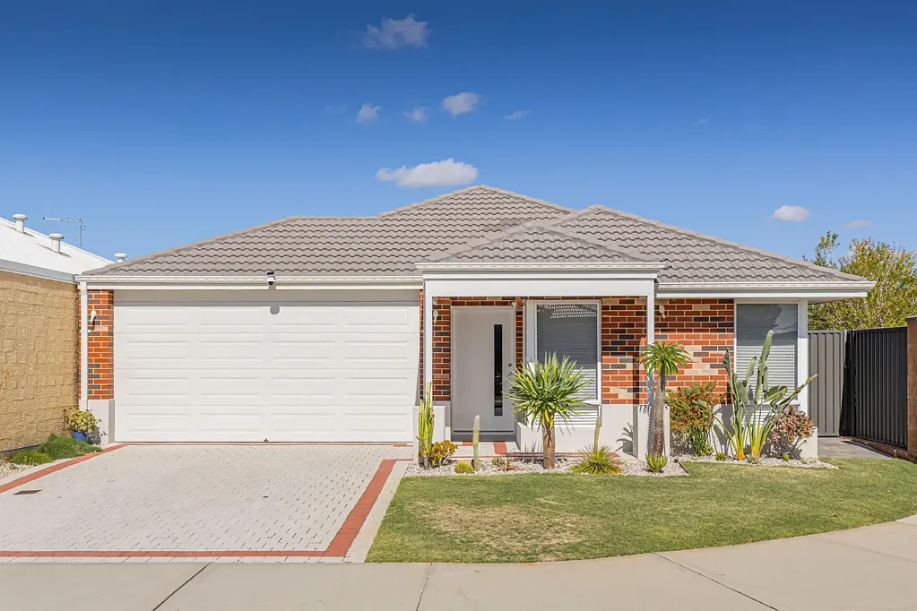 23 Simcoe Way, Caversham, WA 6055