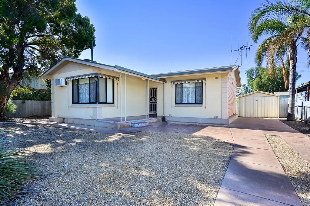 10 McLennan Avenue, Whyalla Norrie, SA 5608