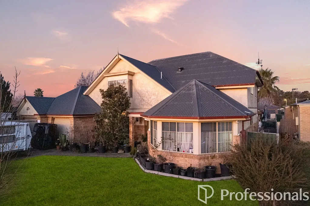 15 Locke Street, Raglan, NSW 2795
