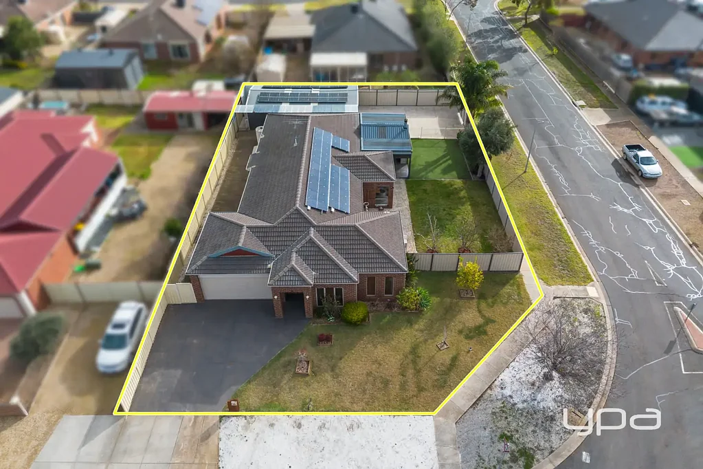 10 Moon Court, Maddingley, VIC 3340