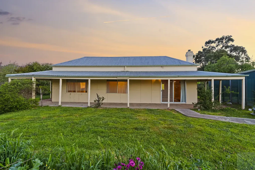 Tocumwal 3બેડરૂમ A Home with Space, Character & Plenty of Possibility