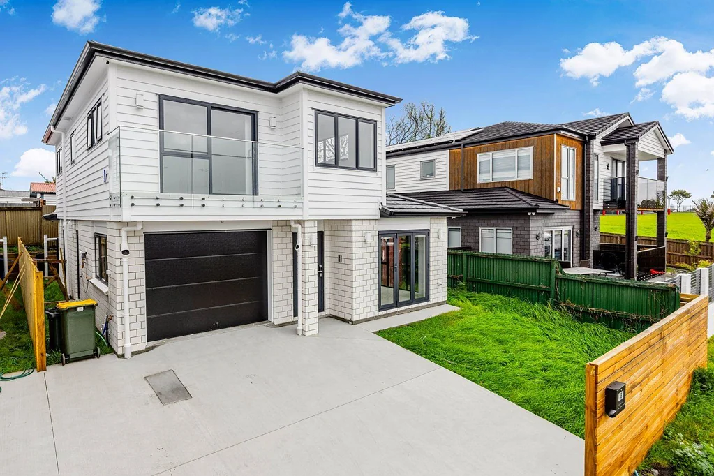 Modern Family Home in Prime Papatoetoe Location
