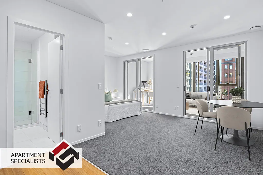 Auckland Central 1 Bedroom Brand new...But Second Hand Prices.