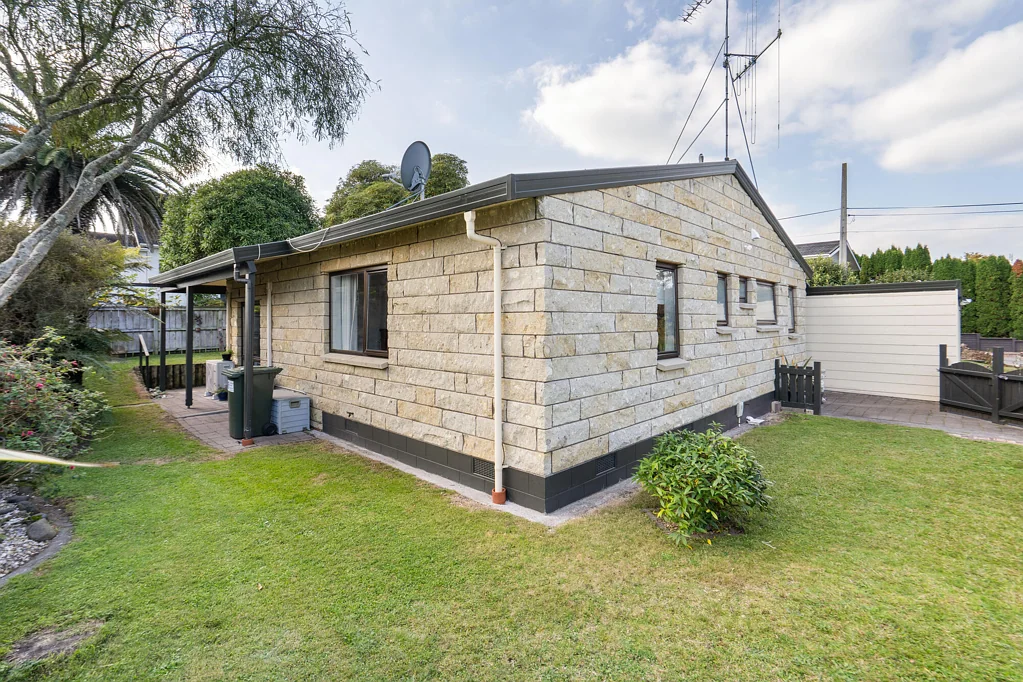 Cambridge 2Moenga Downsize Without Compromise – Room for the Camper Too