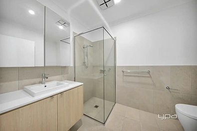 2 Hackberry Street, Aintree, VIC 3336, 4 slaapkamers, 3 badkamers, Townhouse