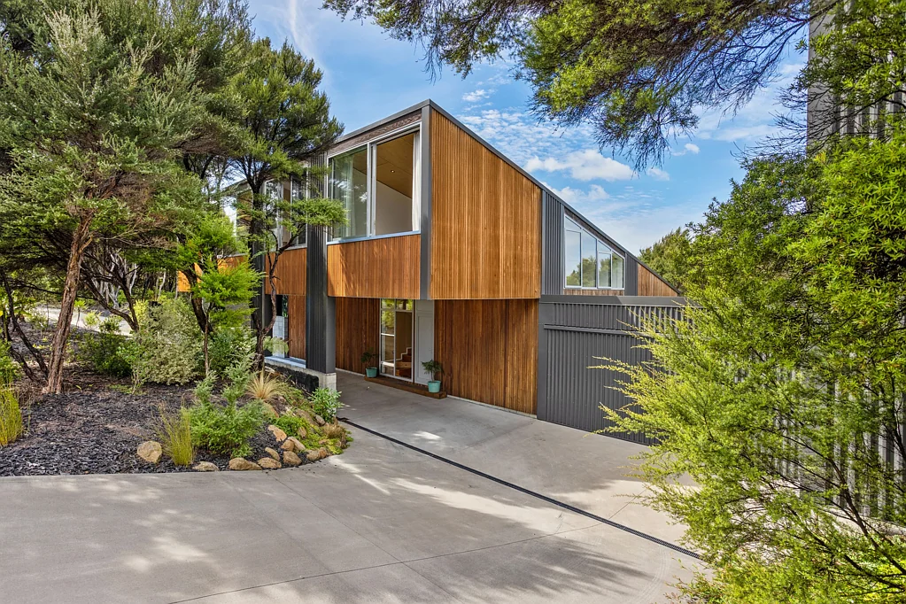 Kerikeri 4ห้องนอน Designer living with $32k income