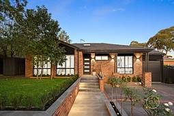 2 Natimuk Street, Greensborough