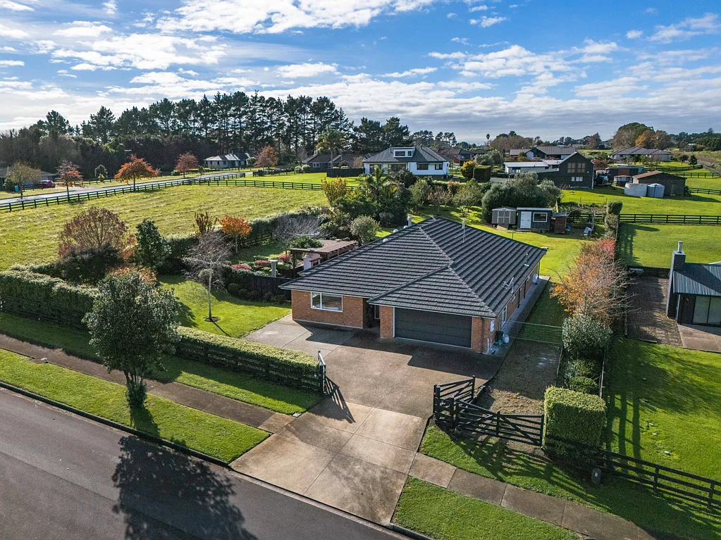 Kingseat 4Moenga A Slice of New Zealand Paradise