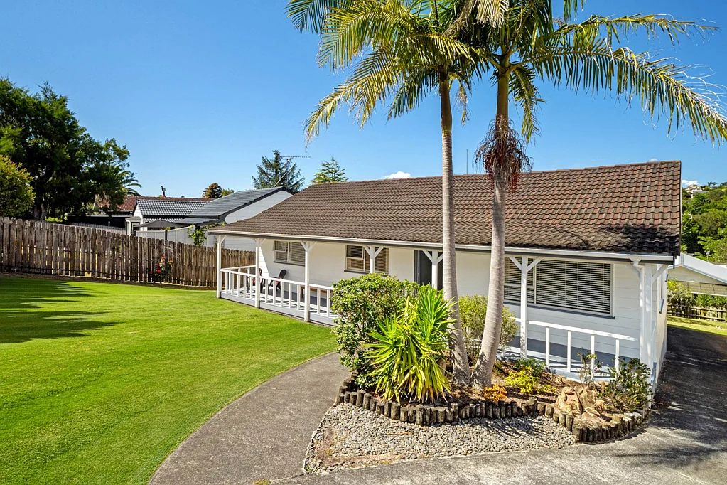 Browns Bay 3chambre Genuine Motivation & Full of potential