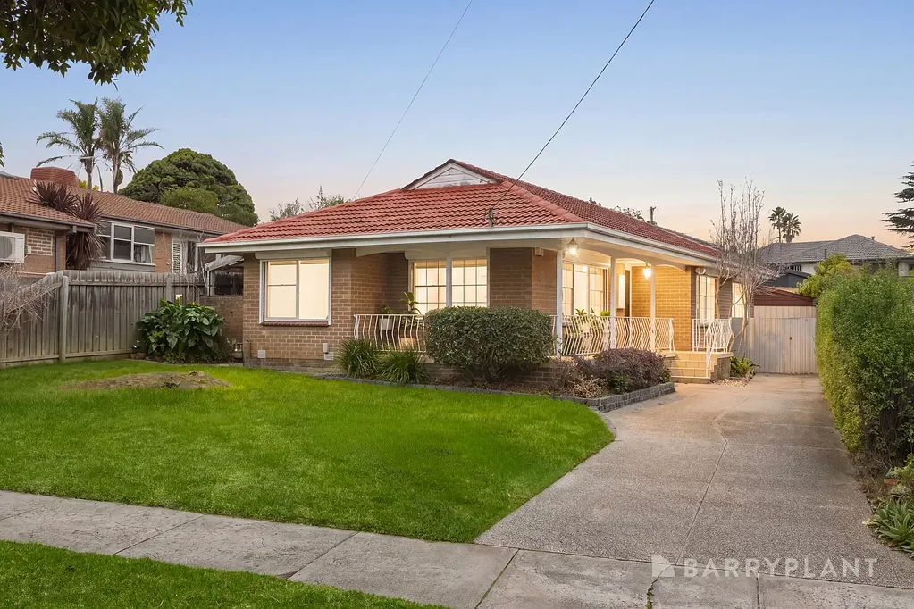 Bundoora 3침실 Bright and Spacious Family Home in a Convenient Bundoora Location